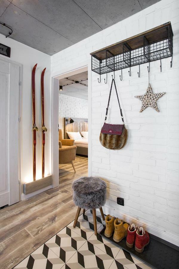 Loft Ustrzyki Apartment Ustrzyki Dolne Bagian luar foto