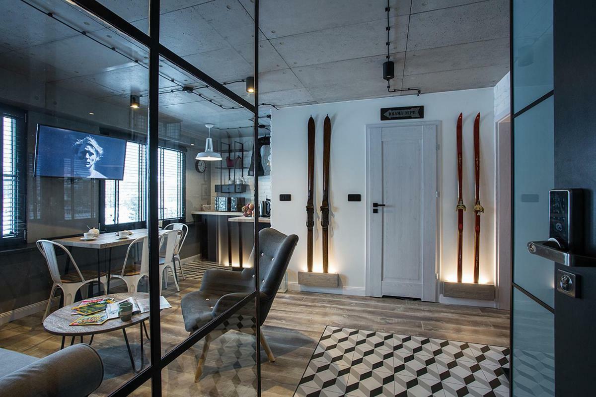 Loft Ustrzyki Apartment Ustrzyki Dolne Bagian luar foto